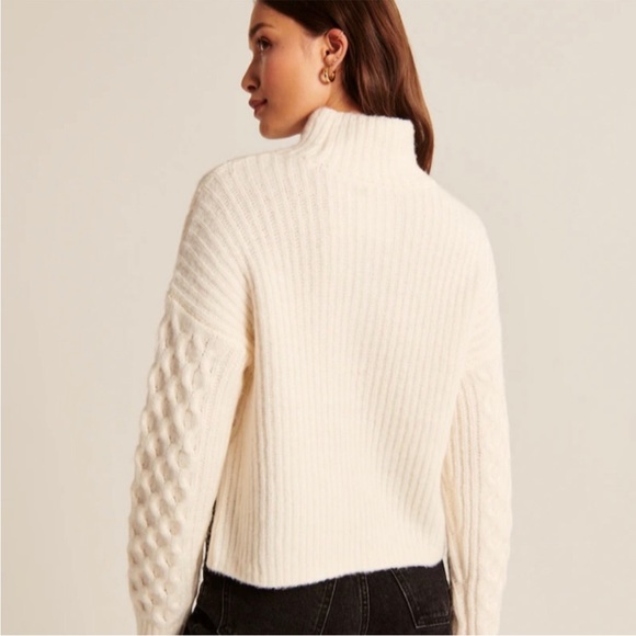 Abercrombie & Fitch White Cable Turtleneck Sweater - Picture 5 of 15